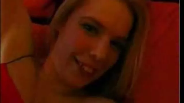 彼女が昼寝をするときに犯される大きなtittied雌犬 アダルト ビデオ 女性