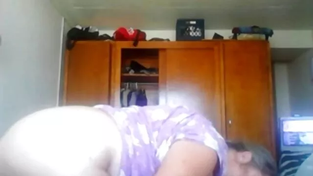 手と足を引き締めオーガズム 女性 の 為 の エッチ な 動画