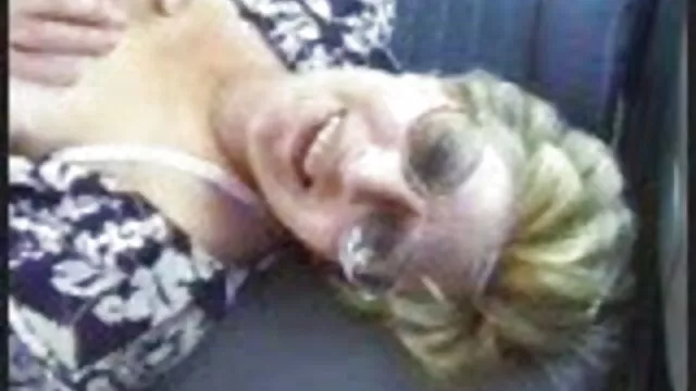 油性および脂腺の性の肌色を使って 無料 動画 エロメン