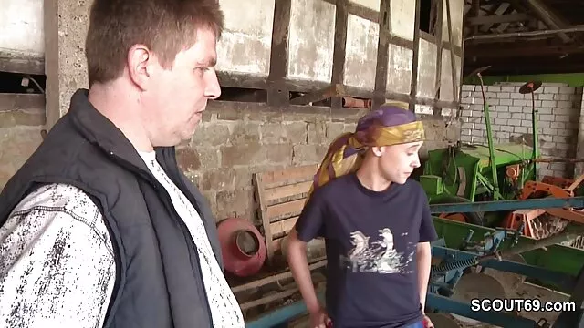 ロシアの十代の受け入れ肛門 女性 向き エッチ 動画