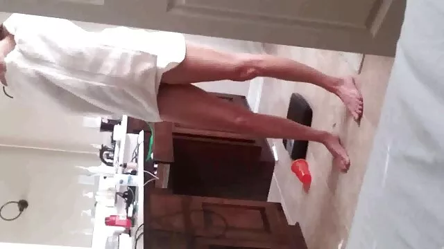 私はこの超かわいい強制女性ゲームでビーチにいるので、たくさんのお尻の性交を満たしています 女性 専用 アダルト ビデオ